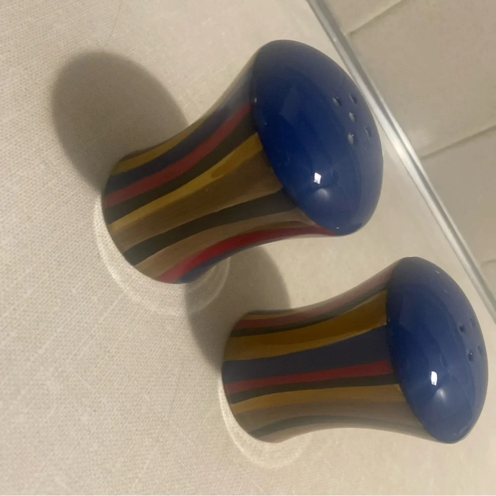 Vintage 2004 Enesco By Erin Donell Salt & Pepper Shakers‎ Set Of 2 Multi Striped
